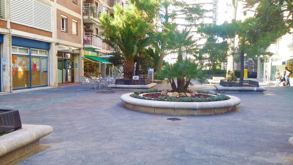 Carmen Seaview & Beach - Apartment Montgat Luaran gambar