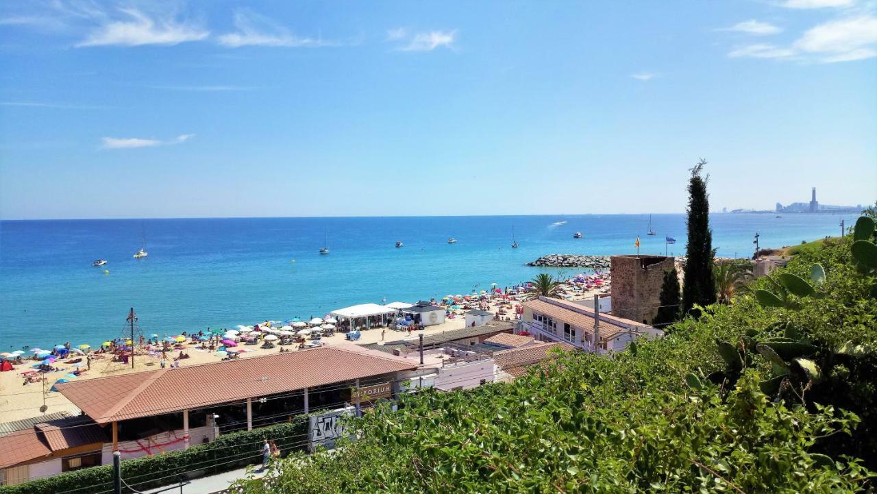 Carmen Seaview & Beach - Apartment Montgat Luaran gambar