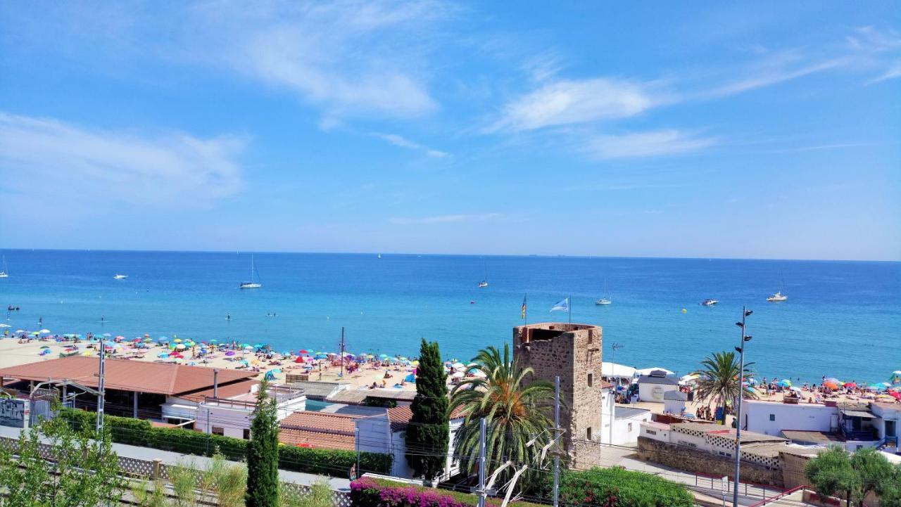 Carmen Seaview & Beach - Apartment Montgat Luaran gambar